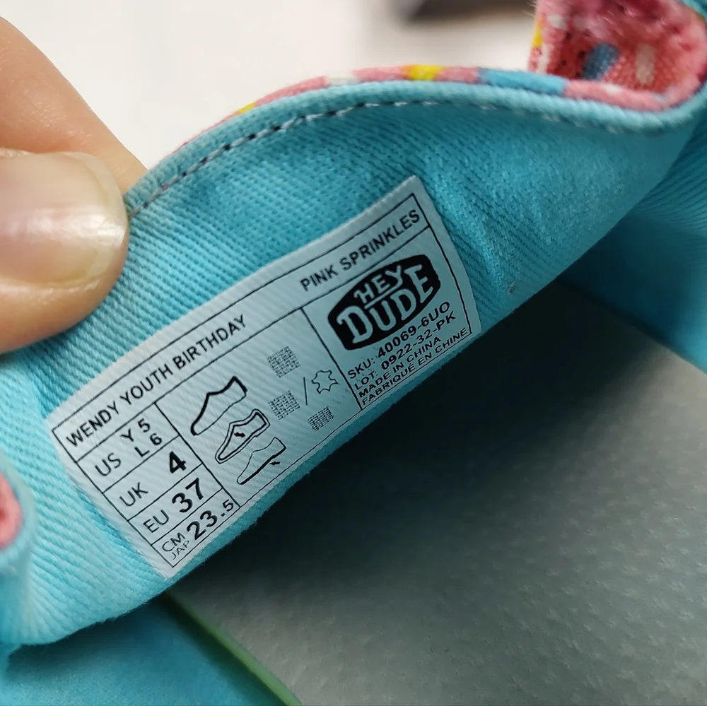 Hey Dude Wendy Youth Birthday Pink Sprinkles Slip-On Shoes Youth 5 Women's 6 - Picture 10 of 10